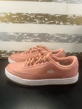 Nike Court Vintage